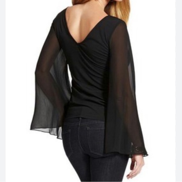 Guess by Marciano Black Bell Shaped Sheered Sleeves Top - Picture 2 of 5